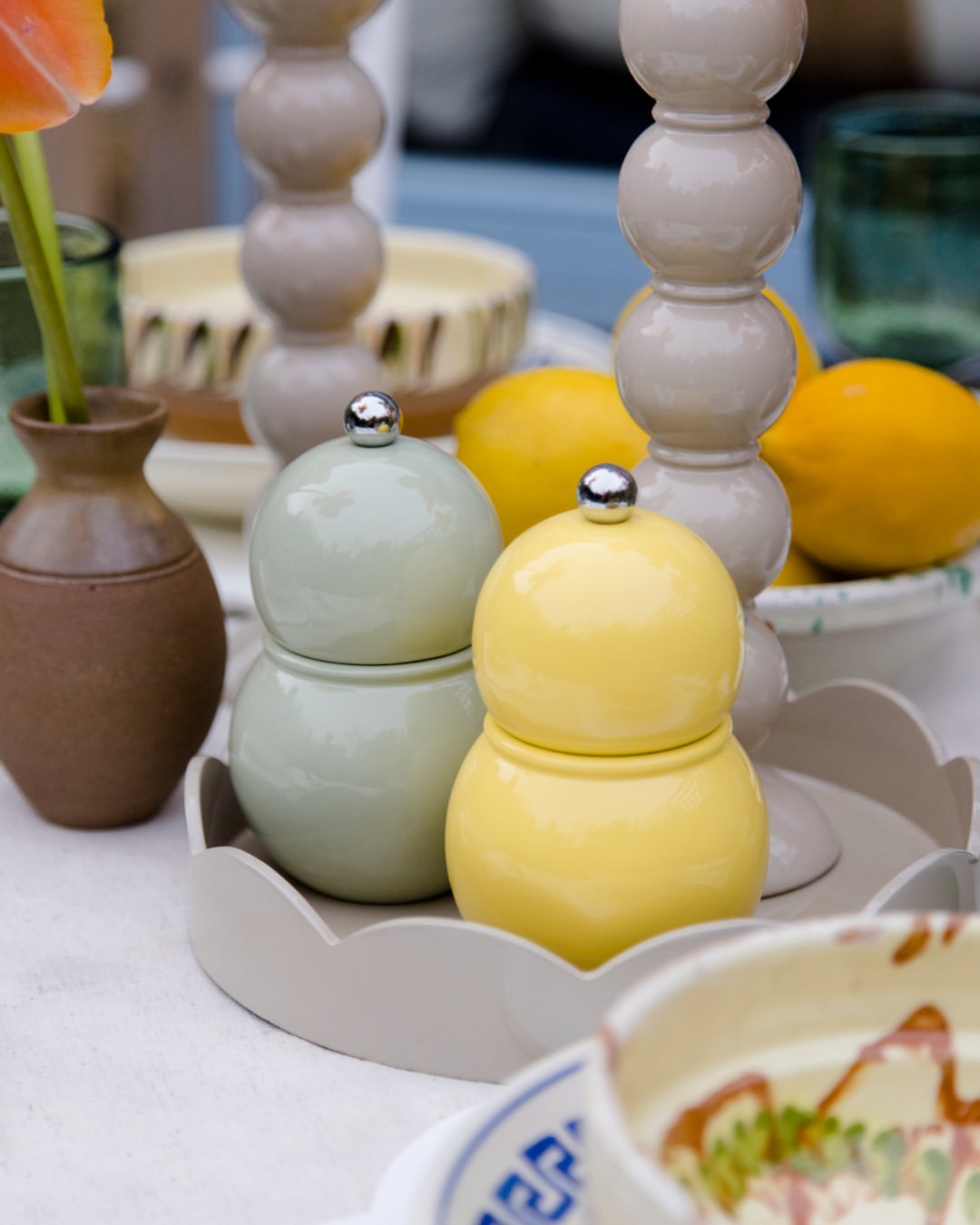 12 cm Bobbin Buttercream Salt & Pepper Grinder in Lacquer on Rubber Wood