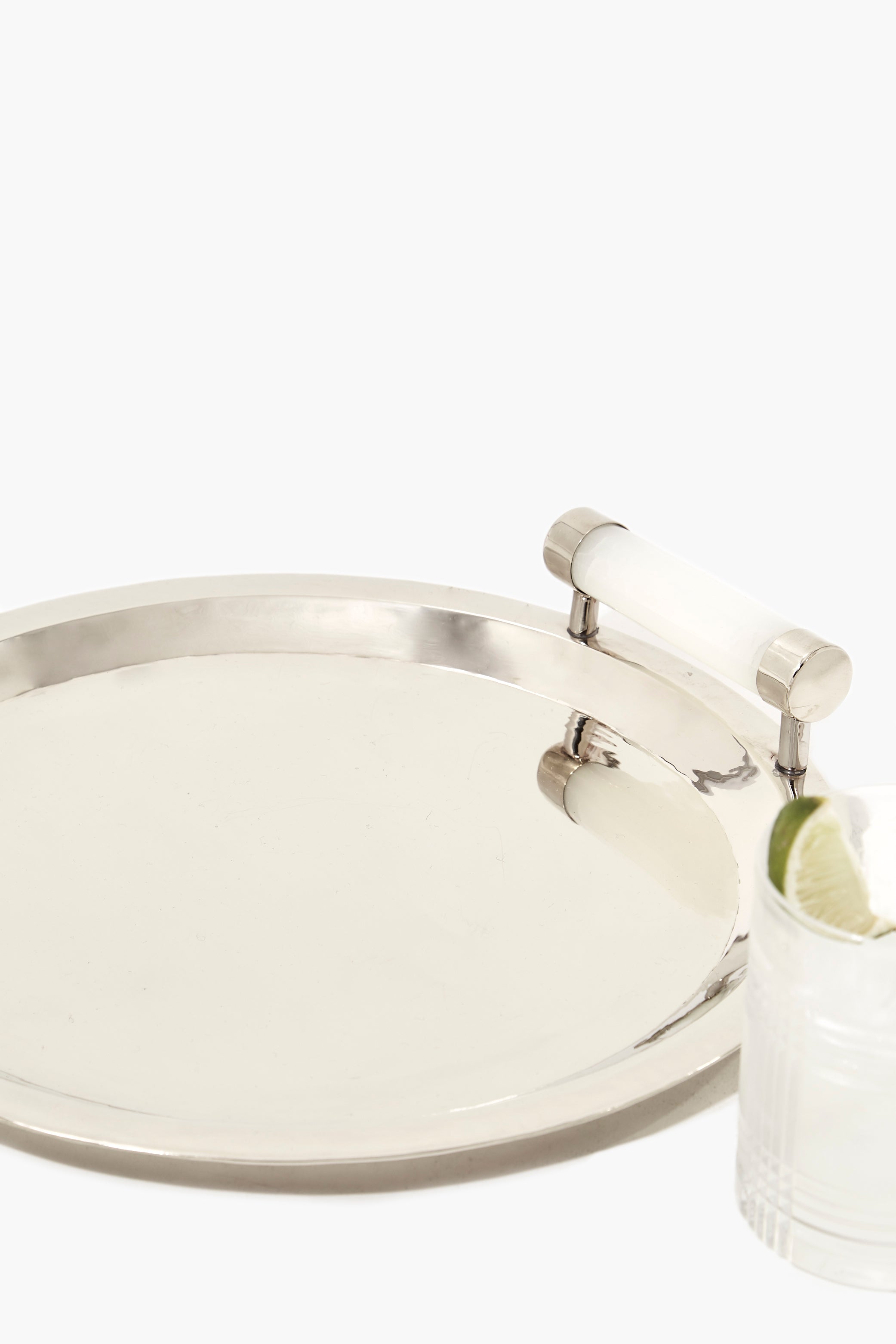 Angostura Round Tray with Cream Onyx Handles