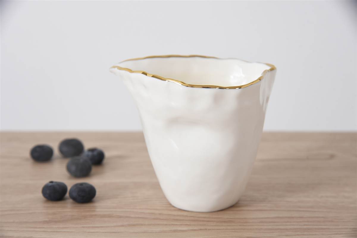 Creamer / Pitcher